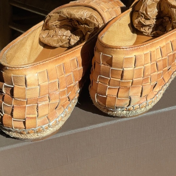 Patricia Nash Italian Leather Shoes - Picture 3 of 4